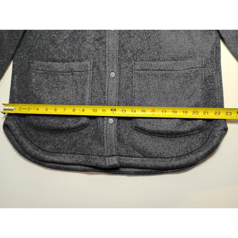 Carhartt Women's Loose Fit Fleece Shirt Jacket - Medium - Picture 3 of 8